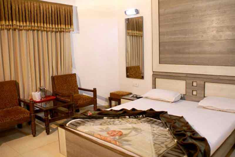 Chanakya Mount Abu Room