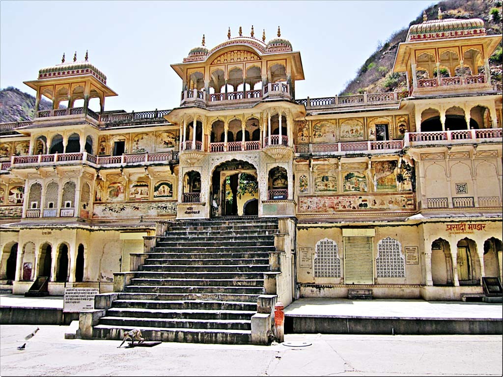 Top 10 Tourist Attraction in Jaipur Rajasthan