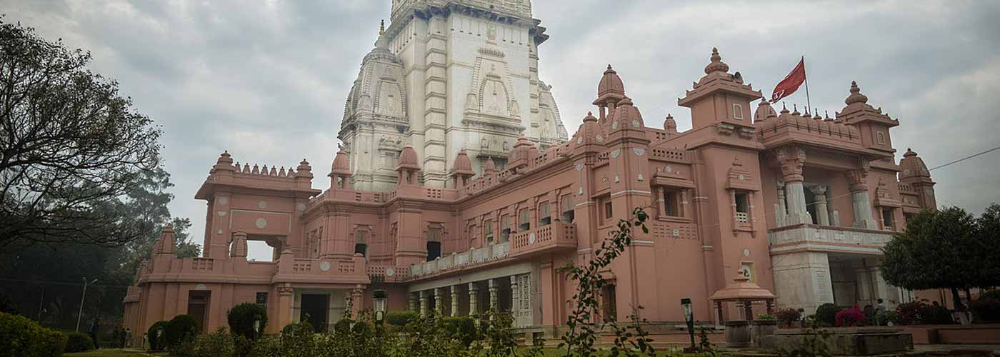 Vishwanath Temple in Varanasi Timings, Entry Fees, Location, Facts, History, Architecture & Visiting Time