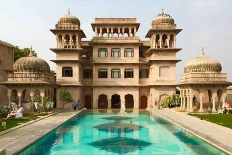 Castle Mandawa swimming pool