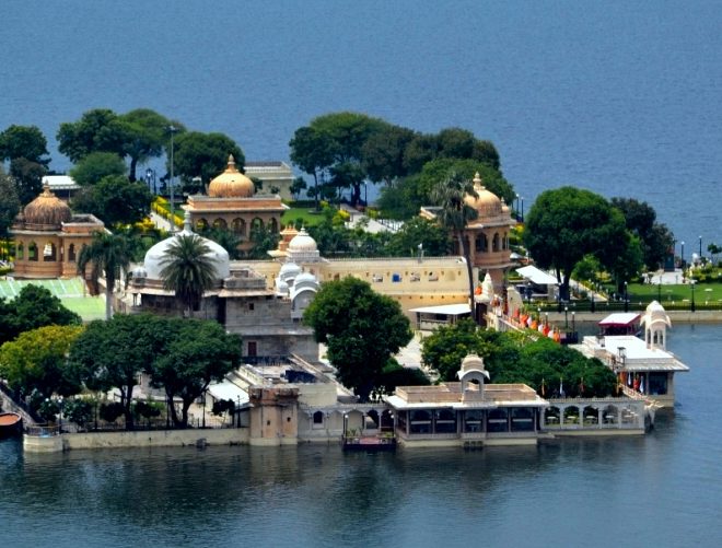Famous Historical Monuments in udaipur