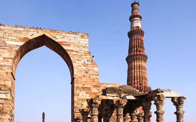 Visit Qutub Minar Delhi