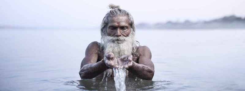 Take Bath in Ganges