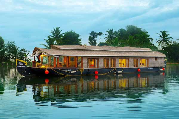 10 Best Places to Visit Kerala