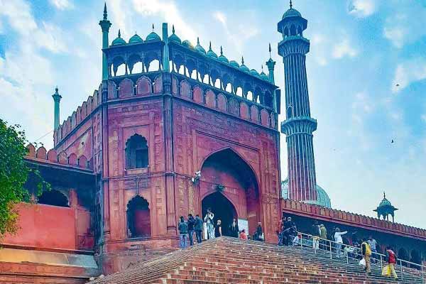 5 Places to Visit in One Day Trip From Delhi