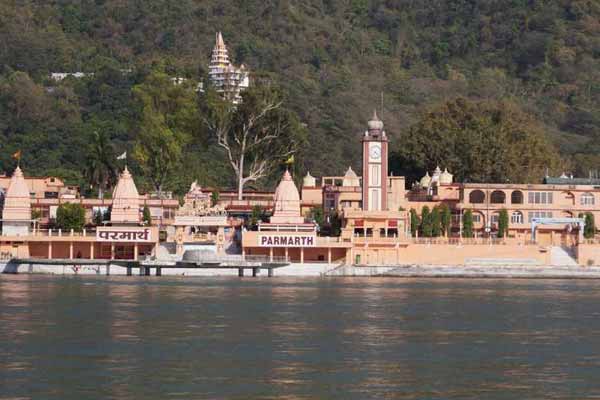 6 Best Ashrams in Haridwar for Yoga and Meditation