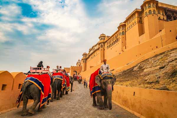 12 Beautiful Tourist Places Within 200 kms From Jaipur