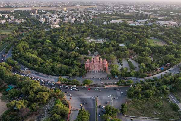 Discover the Beauty of Jawahar Circle Garden, Jaipur: A Must-Visit Spot for Every Traveller