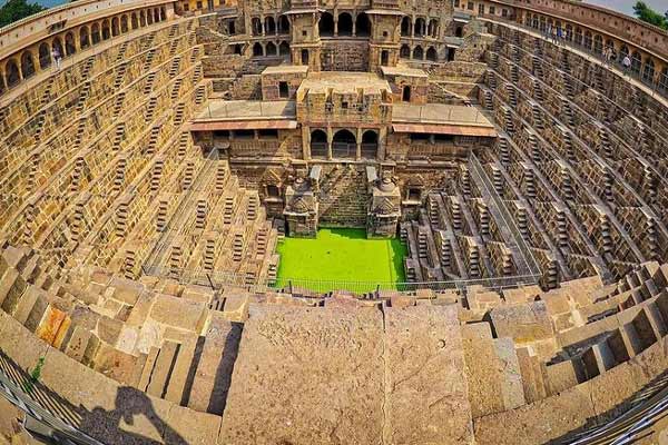 Bhangarh and Abhaneri Full Day trip