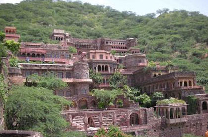 Jaipur Bhangarh Taxi Package