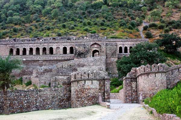 Day Trip Visit to haunted Bhangarh Fort from Jaipur