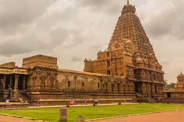 Brihadeeswarar Temple