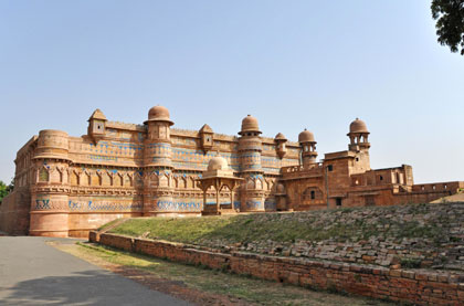Jaipur Gwalior Car Rental