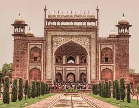 Places to Visit in Agra
