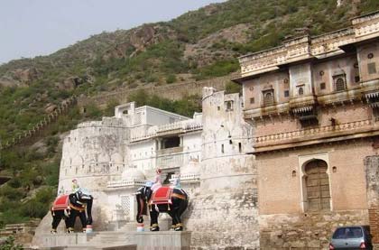 Jaipur Sirohi Car Rental