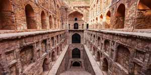 Agrasen ki Baoli