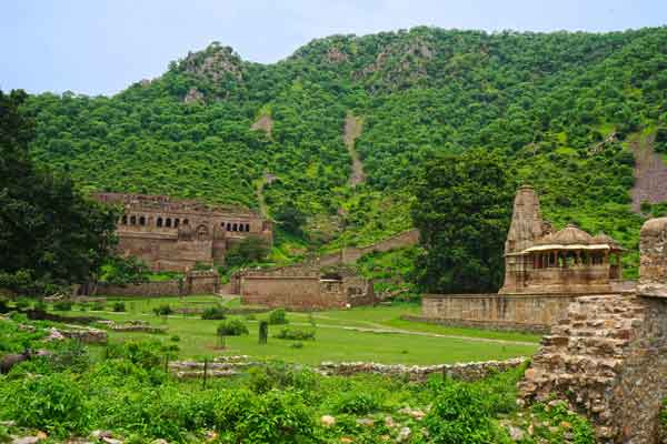Budget Jaipur Bhangarh 4 Days Package