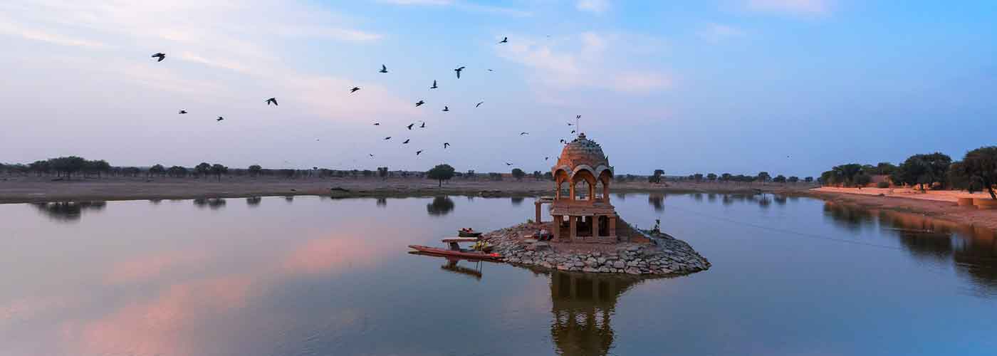 Gadsisar Lake Jaisalmer Timings, Entry Fees, Location, Facts, History, Architecture & Visiting Time
