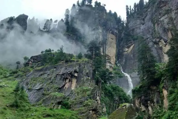 Jogini Waterfalls, Manali