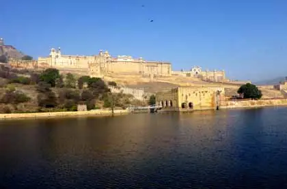Maotha Lake in Amer